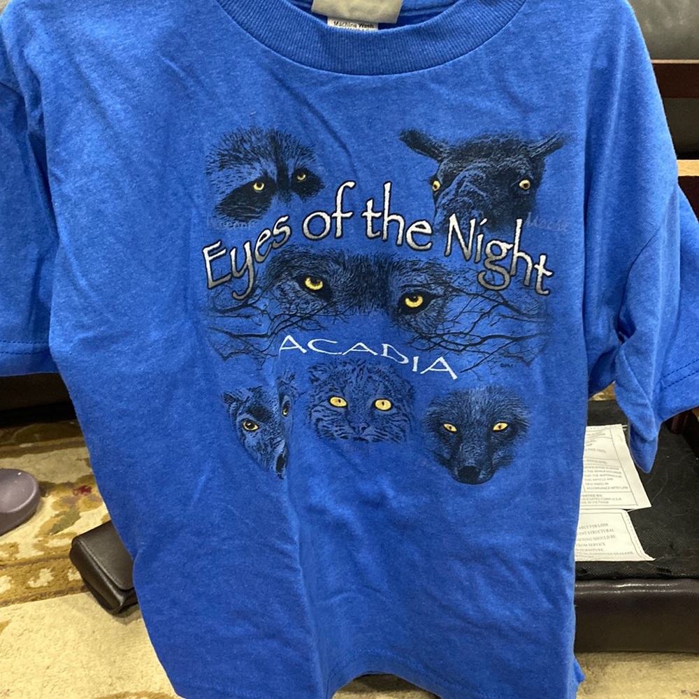 Size 10 to 12 Acadia Maine National Park Wolf Eyes t—shirt